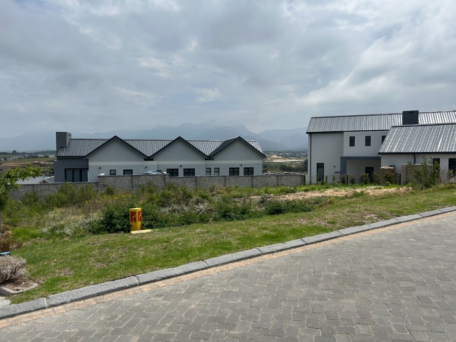 Commercial Property for Sale in Kingswood Golf Estate Western Cape